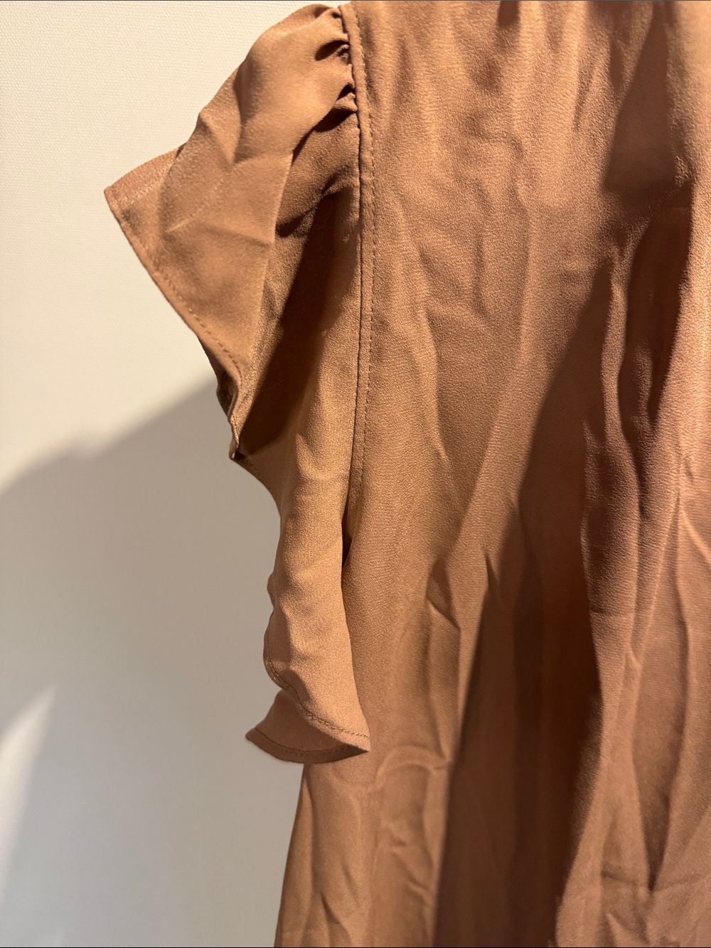 Calvin Klein Rust Brown Ruffle Sleeve Button Blouse New With Tags Size: L - Picture 9 of 10